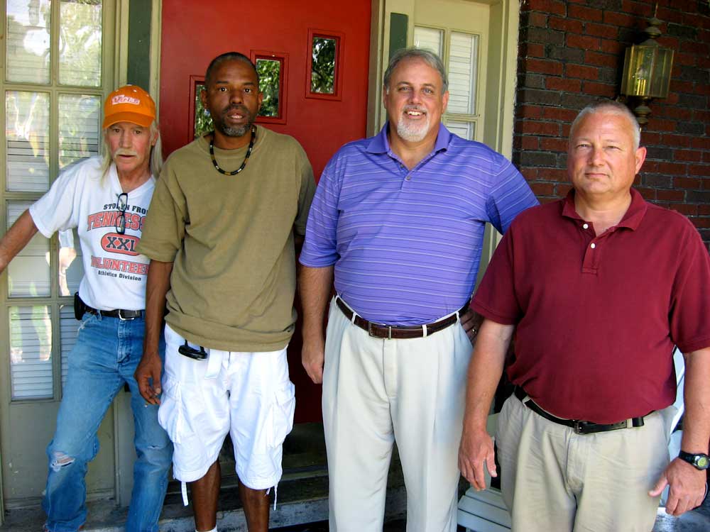 Daryl Murray with program participants.